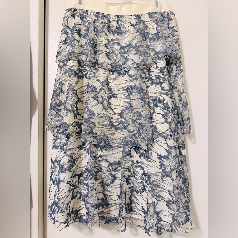 Pretty layered floral lace skirt
